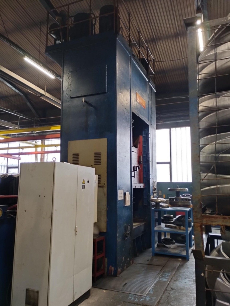 ILR HPD-2-630 hydraulic press view 2
