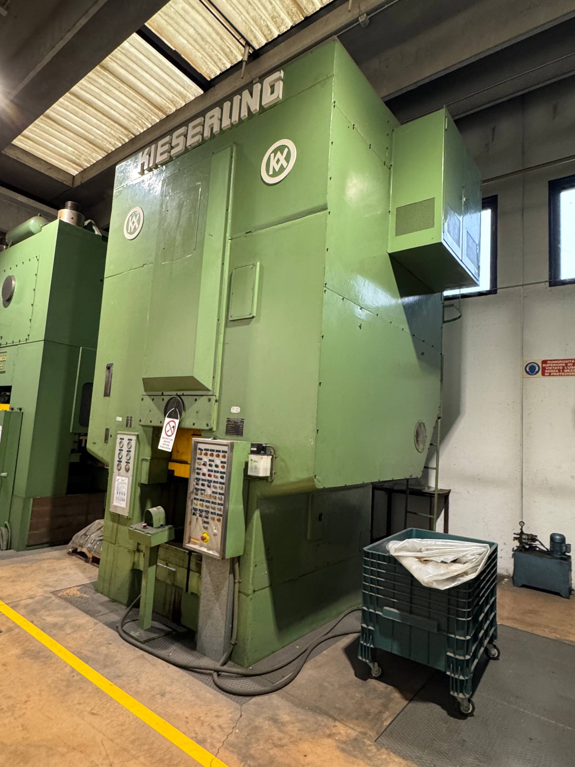 Knuckle joint press Kieserling & Albrecht KKPR 2000/1000