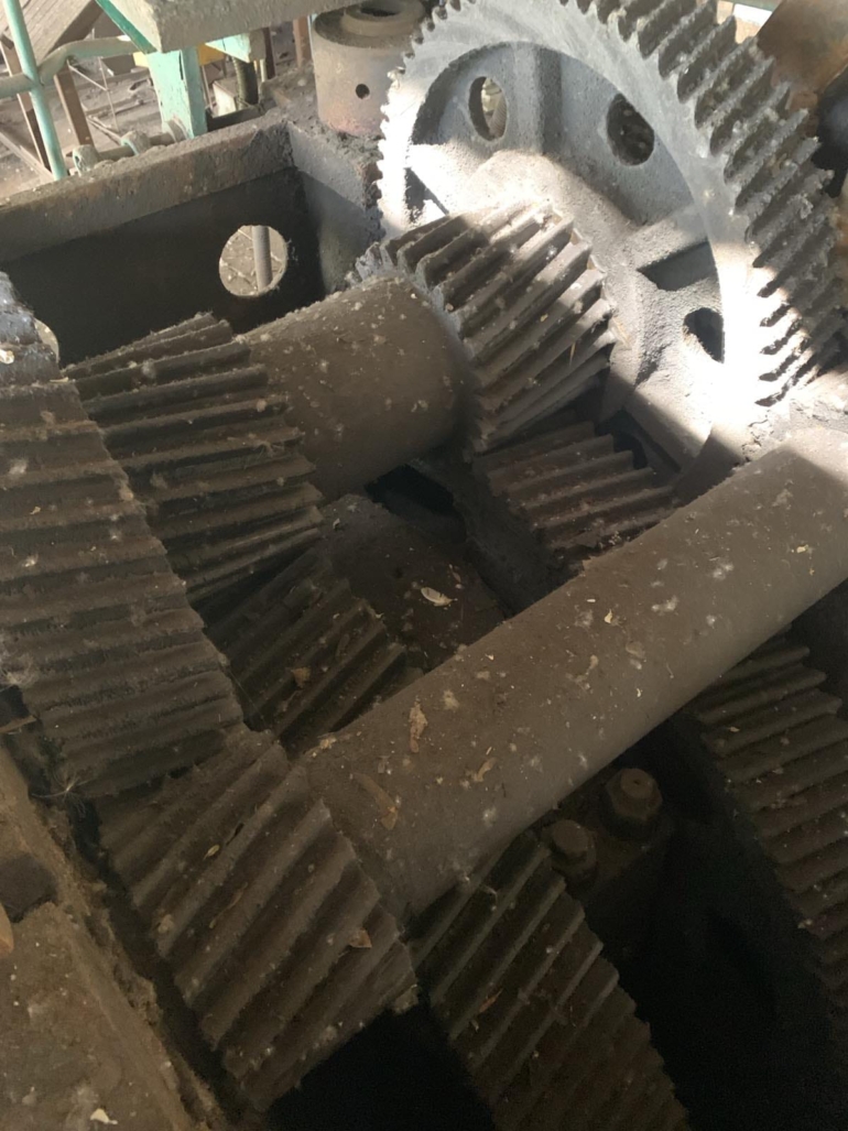 Voronezh K2536 trimming press view 3